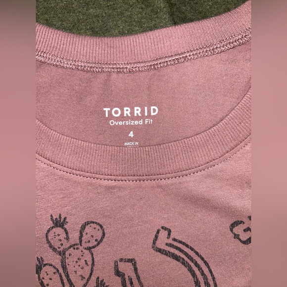 Oversize Tee - Picture 2 of 3